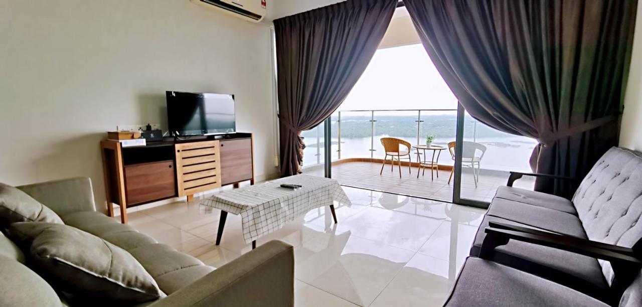 Superb Seaview Royal Strand Danga Bay Country Garden Apartamento Johor Bahru Exterior foto
